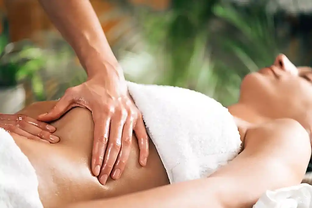 Ayurveda Stomach Massage